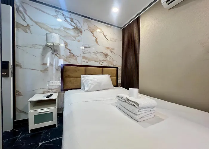 Boutique Princesa Pensión 3*